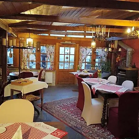 Alte Schreinerei-auberge Harlekin Szálloda *